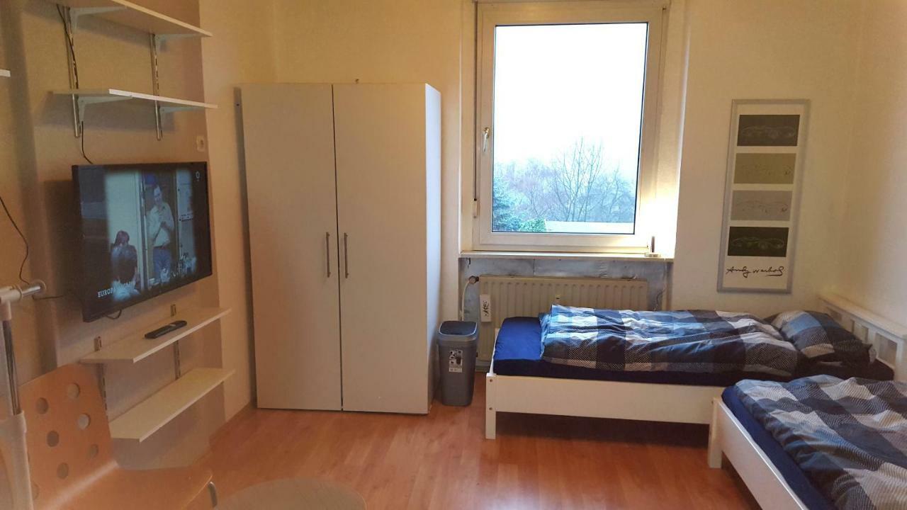 Apartment Monteur Valeria *